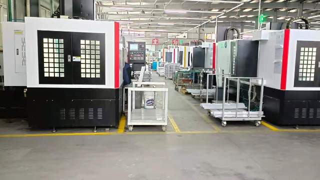 铝型材长料数控加工中心加工的注意事项