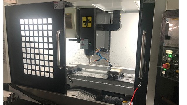 从事cnc数控加工中心机床的工资有多少？有前途吗？ 