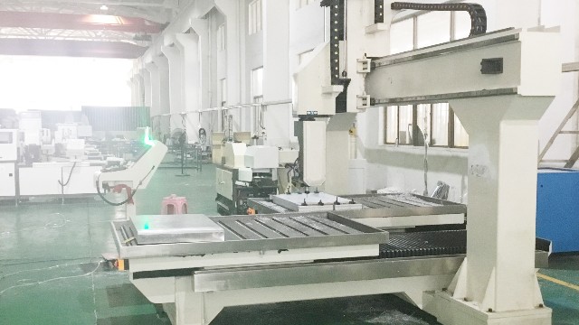 五轴加工中心 五轴加工中心